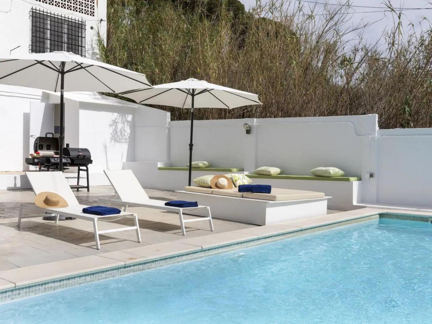 Casa Canyet Con Piscina A Un Paso De Barcelona Y La Playa Badalona Exterior foto